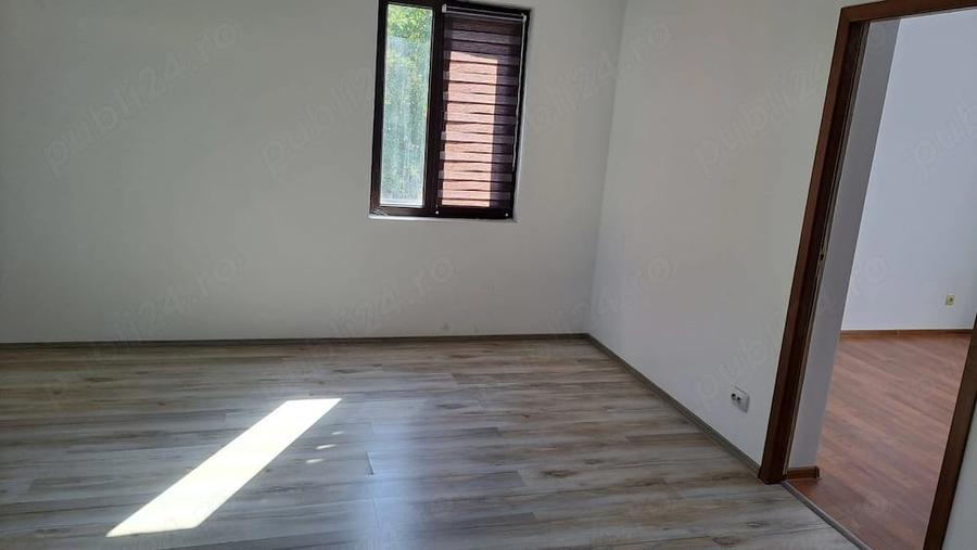Spațiu comercial, de 85 mp, în Central