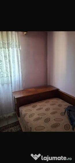 Apartament cu 3 camere decomandat în Colentina