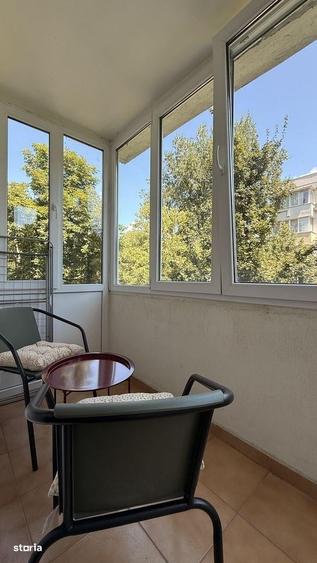 Apartament cu 3 camere semidecomandat în Aviației