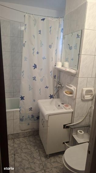 Apartament cu 2 camere decomandat în Negru Vodă