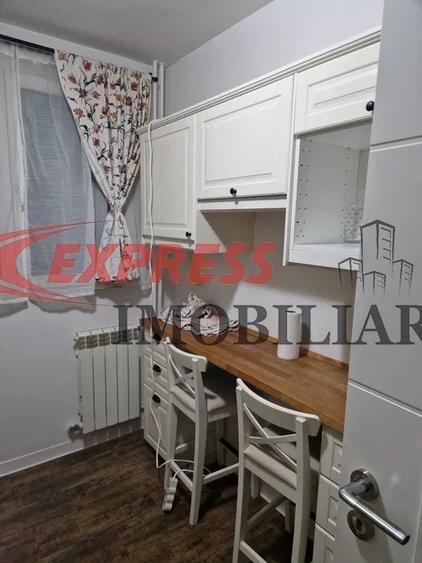 Apartament cu 3 camere semidecomandat, mobilat în Titan