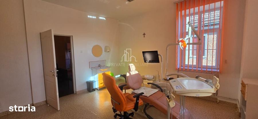 Spațiu comercial, de 40 mp, în Central