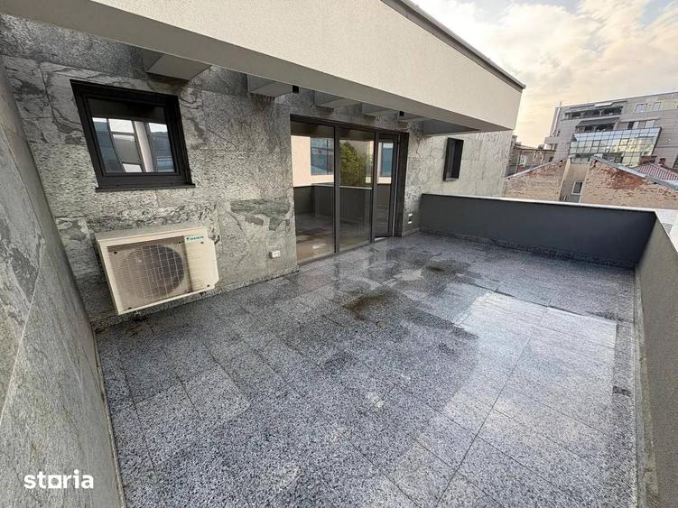 Apartament cu 3 camere decomandat în Centrul Civic