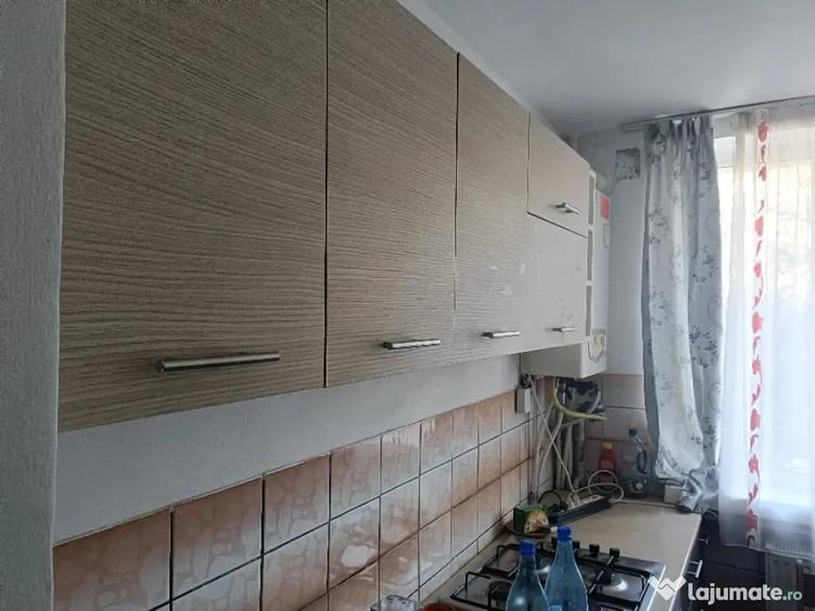 Apartament cu 2 camere decomandat în Exterior Vest
