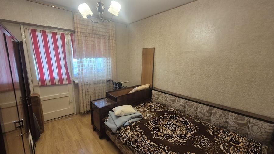 Apartament cu 4 camere decomandat, mobilat în Iancului