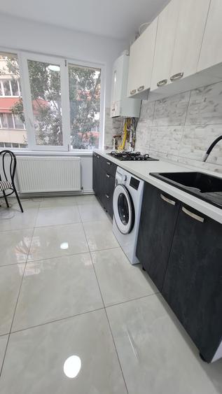 Apartament cu 3 camere decomandat în Pantelimon