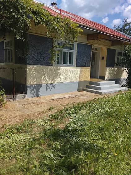 Casă cu 4 camere în Ruși