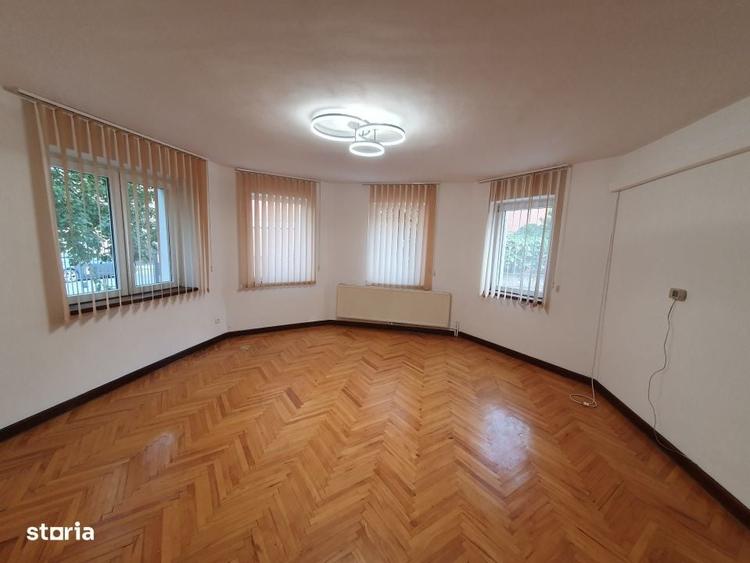 Casă cu 4 camere decomandat cu Teren 500 Mp în Brâncoveanu