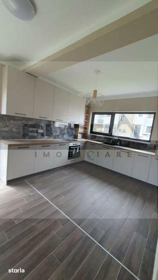 Casă cu 4 camere cu Teren 440 Mp în Central