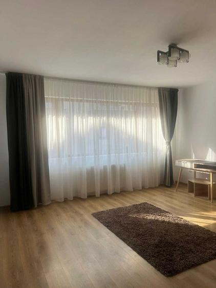 Apartament cu 2 camere semidecomandat în Florești