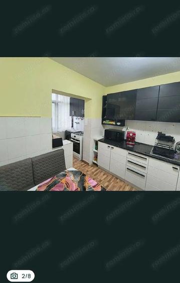 Apartament cu 3 camere decomandat în Micro 16