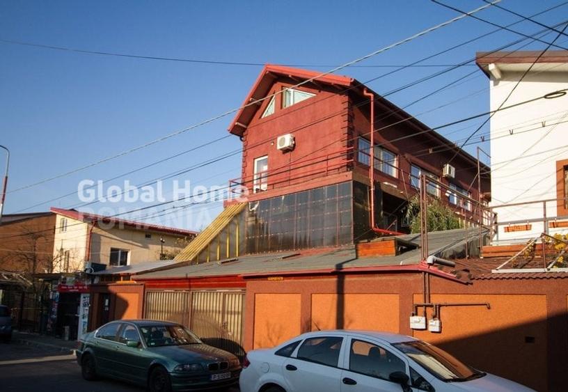 Casă individuală cu 12 camere cu Canalizare în Mihai Bravu