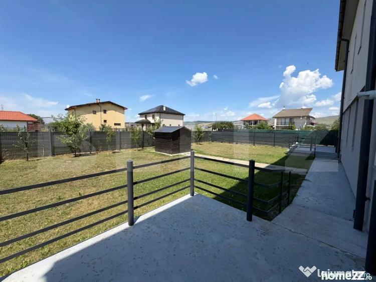 Spațiu comercial, de 390 mp, în Luna