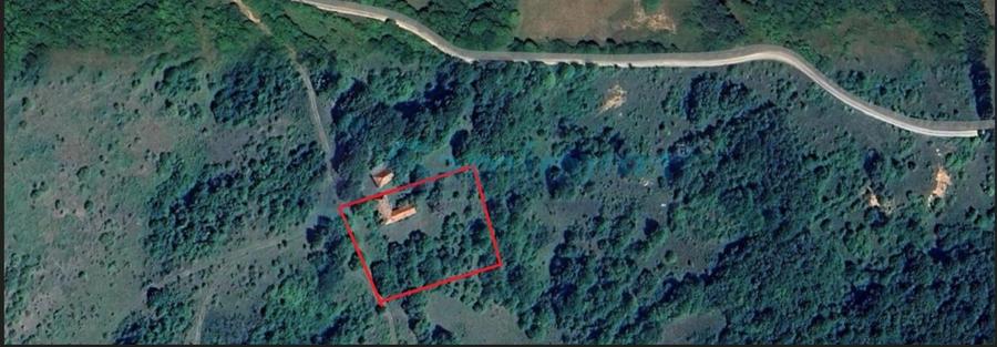 Casă individuală cu 3 camere cu Teren 3500 Mp în Tomnatic