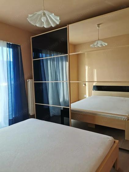 Apartament cu 3 camere decomandat în Micro IV