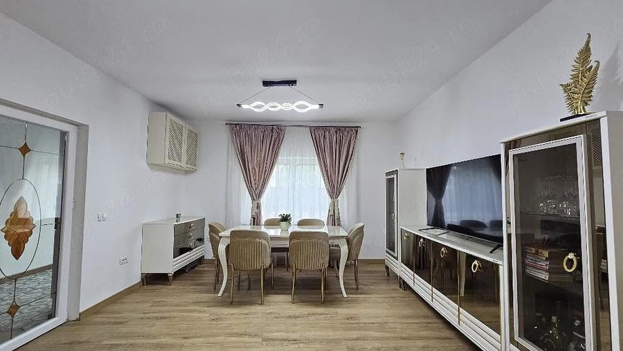 Casă cu 5 camere cu Teren 300 Mp în Central