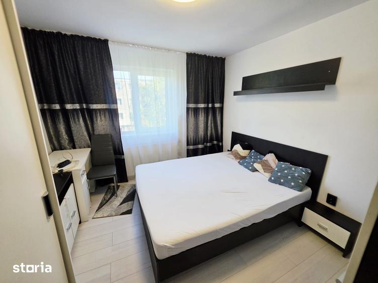 Apartament cu 3 camere decomandat în Vest
