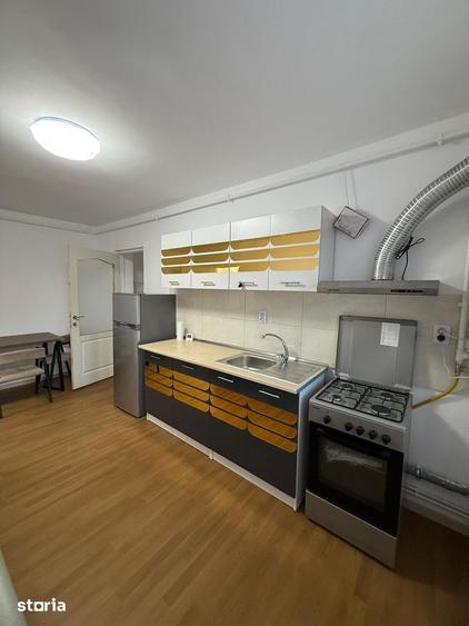 Apartament cu 2 camere decomandat în Între Lacuri