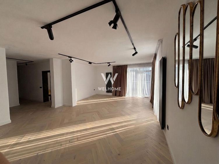 Penthouse cu 3 camere decomandat în Șelimbăr