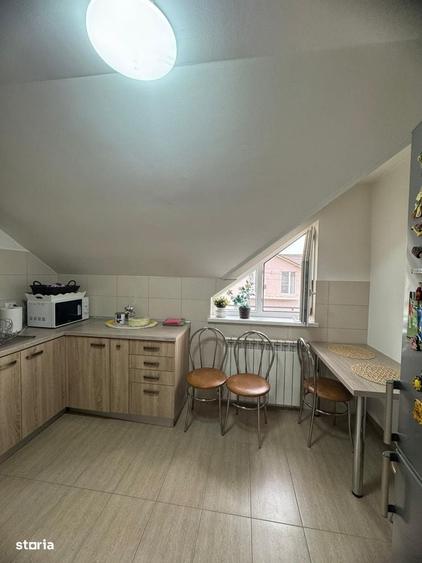 Casă cu 4 camere cu Teren 710 Mp în Central