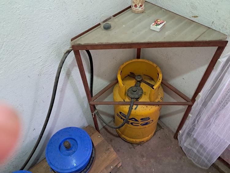 Casă individuală cu 3 camere cu Teren 800 Mp în Hunia