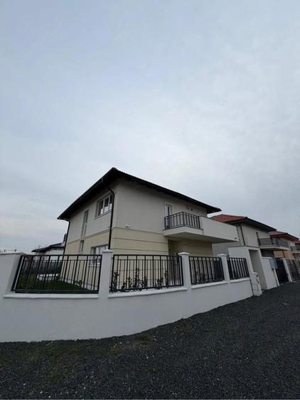Casă cu Teren 500 Mp în Săcălaz