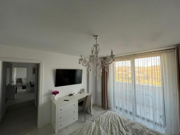 Apartament cu 2 camere decomandat în Exterior Vest