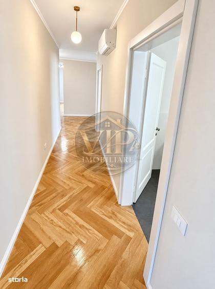 Casă cu 4 camere cu Teren 413 Mp în Micești