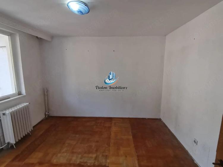 Apartament cu 2 camere decomandat în Mărăței