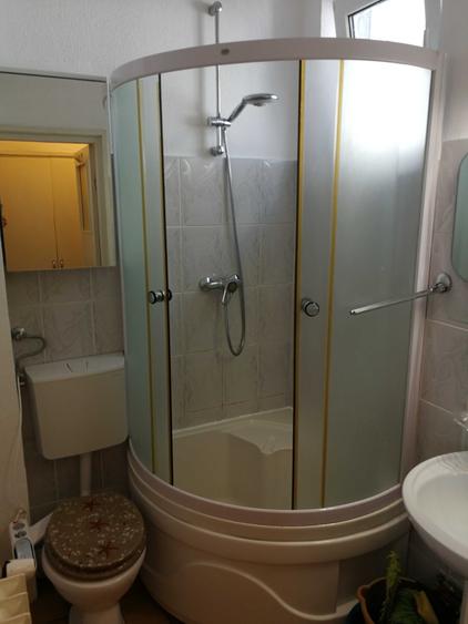 Apartament cu 3 camere decomandat în Iancului