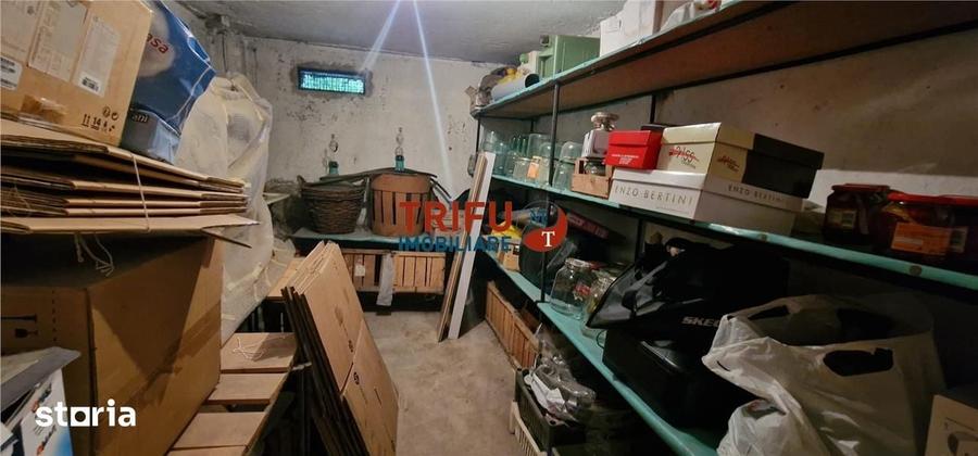 Apartament cu 4 camere decomandat în Central