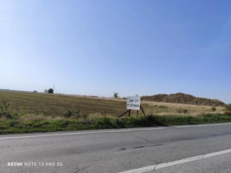 Teren de 2500 mp, în Cocorăștii Colț
