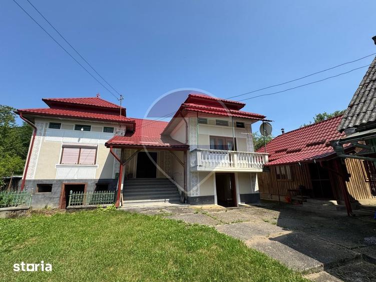 Casă cu 4 camere cu Teren 7700 Mp în Copalnic