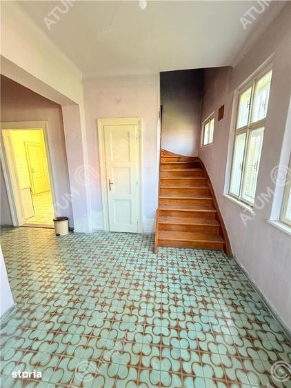 Casă cu 4 camere cu Teren 1000 Mp în Sub Arini