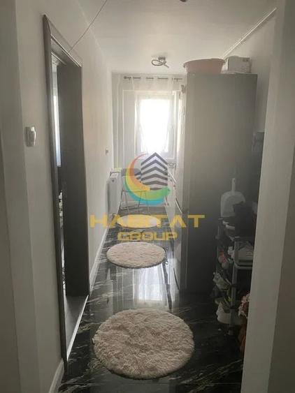 Apartament cu 2 camere semidecomandat, mobilat în Giurgiului