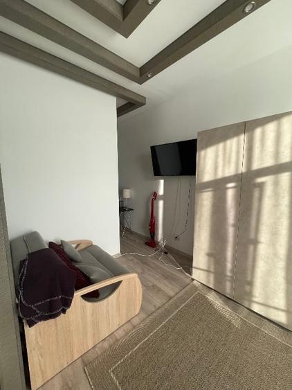 Garsonieră decomandată, mobilată în Take Ionescu