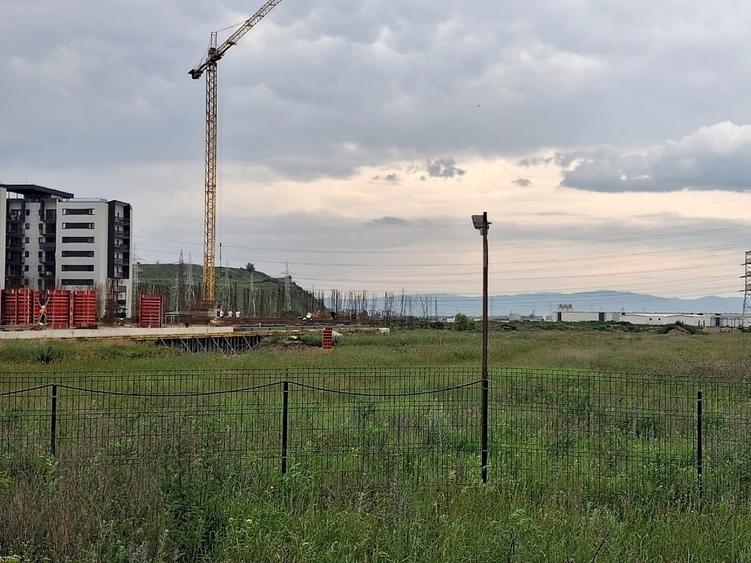 Teren Construcții intravilan de 9500 mp, în Triaj