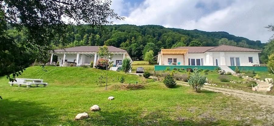 Casă cu 4 camere cu Teren 2300 Mp în Exterior Vest