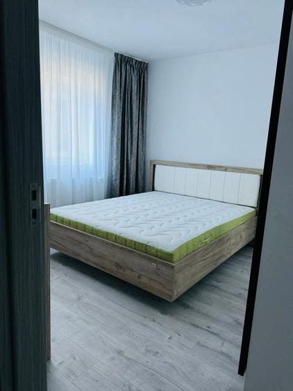 Apartament cu 2 camere decomandat în Vest