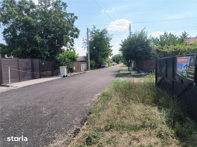 Teren de 2000 mp, în Central