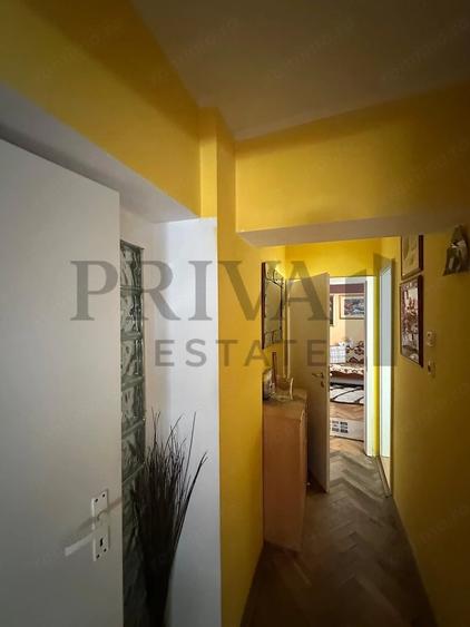 Apartament cu 4 camere decomandat în Simion Bărnuțiu