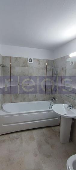 INCHIRIERE 4 CAMERE | 83 MP | RENOVAT | 2 BAI | ETAJ 4 | STEFAN CEL MARE - 12