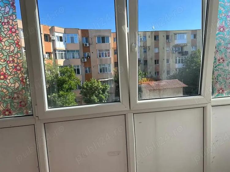 Apartament cu 2 camere semidecomandat în Brazda lui Novac