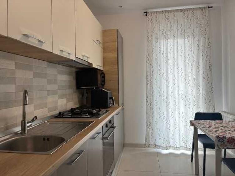 Apartament cu 2 camere decomandat în Exterior Vest