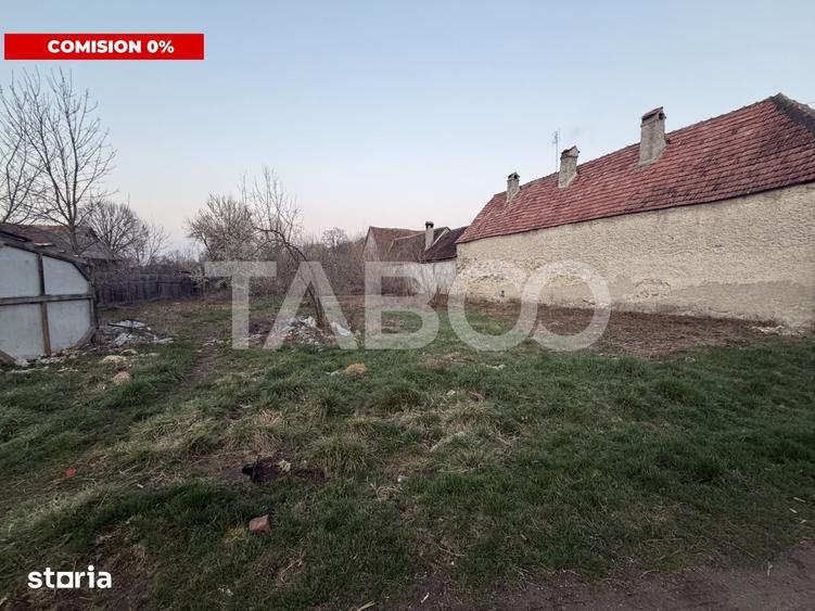 Teren de 1770 mp, în Părău