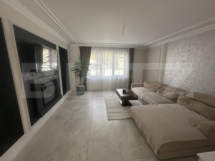 Casă cu 5 camere cu Teren 400 Mp în Central