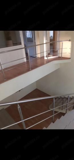 Casă cu 8 camere cu Teren 640 Mp în Aradului