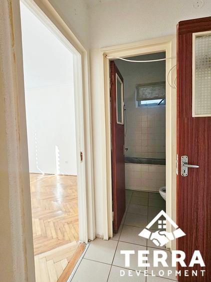 Apartament cu 2 camere circular în City Park Mall