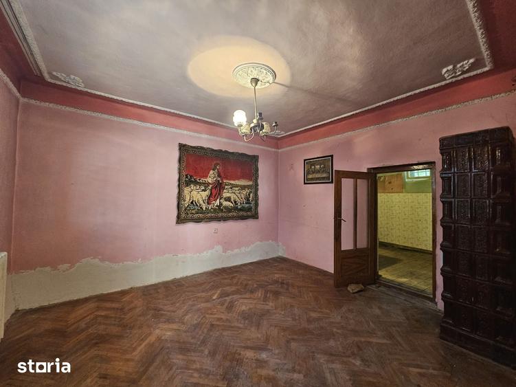 Casă cu 3 camere cu Teren 212 Mp în Central