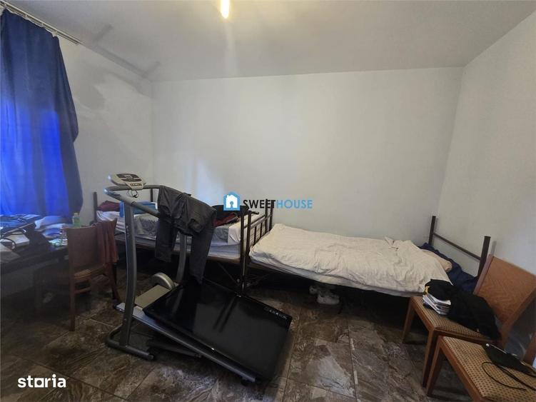 Casă cu 4 camere cu Teren 1250 Mp în Mândra